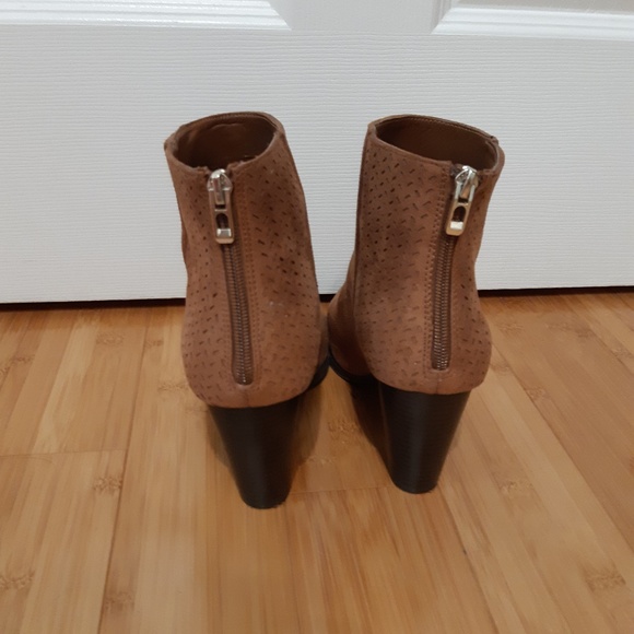 Suede ankle boots - Picture 3 of 5